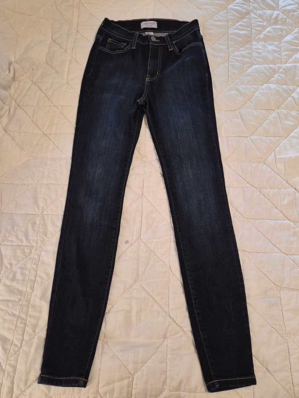 Judy Blue Mid Rise-Skinny Jeans - size 3/26